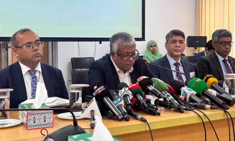 Foreign Secretary Asad Alam Siam interacted with journalists at a media briefing at the foreign ministry today. Photo: MoFA